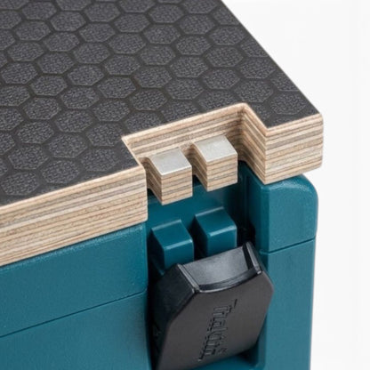 manufaktur Scheibinger - Ideen werden Objekte eucalyptus plywood worktop for Makita MakPac with hexagonal pattern